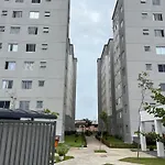 Ap Inteiro Ao Lado Do Autodromo