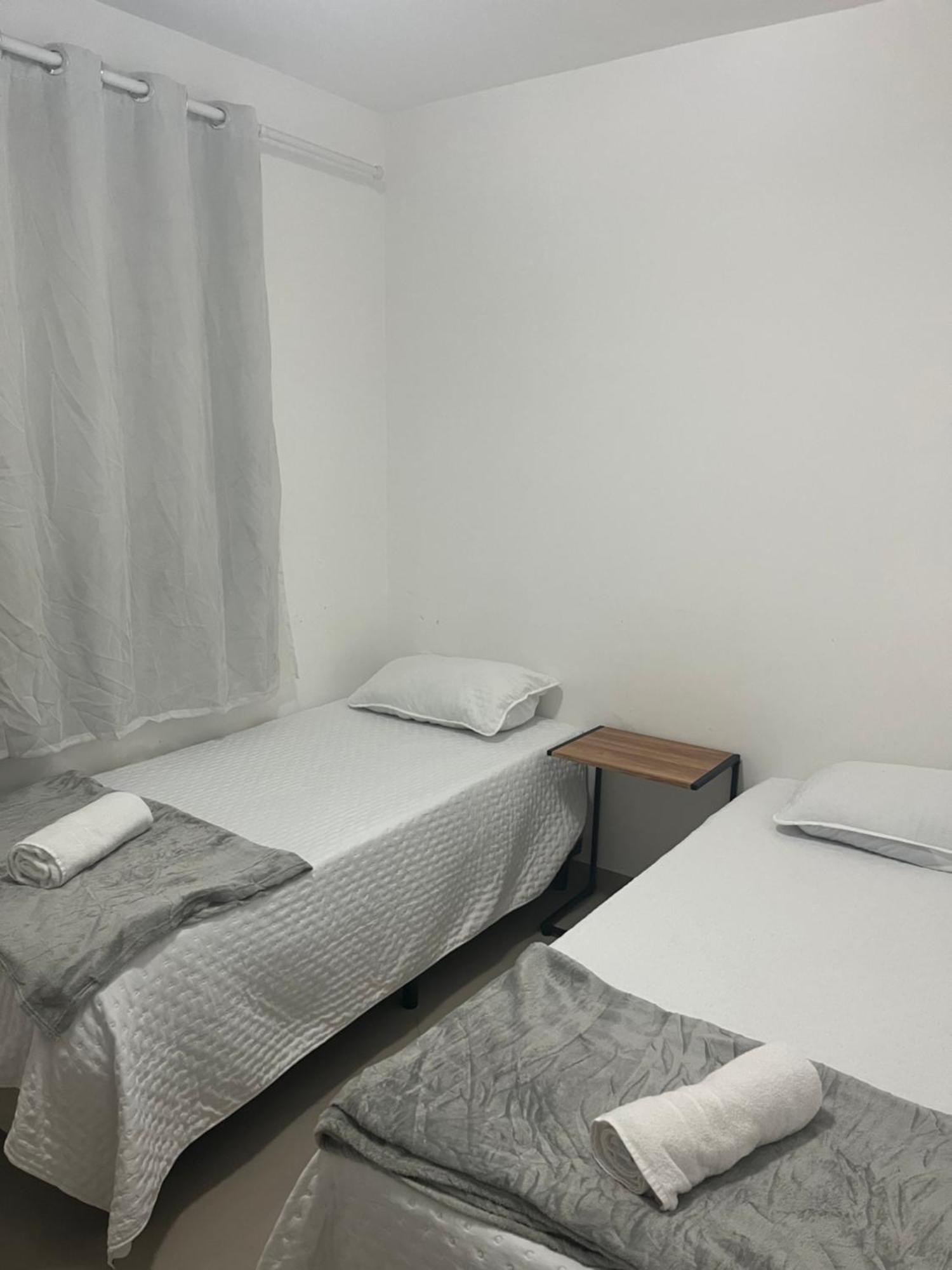 Ap Inteiro Ao Lado Do Autodromo Apartamento